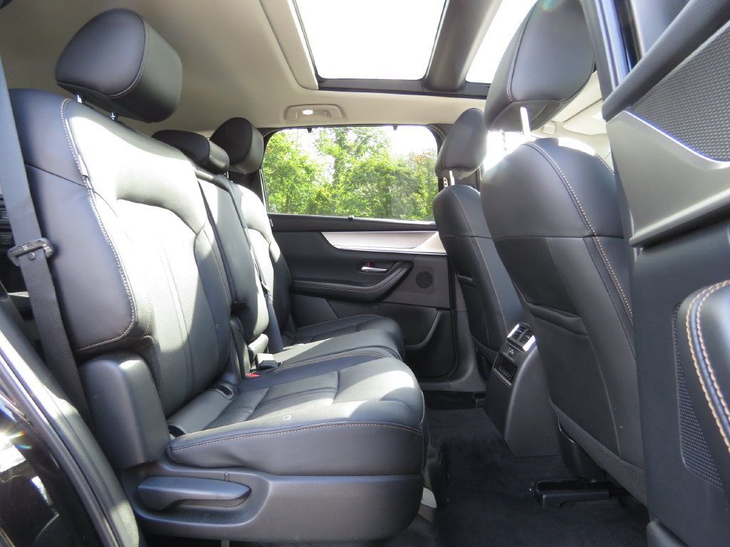 Used 2025 MAZDA CX-70 Plug-In Hybrid w/ Premium Pkg AWD/4WD image 16