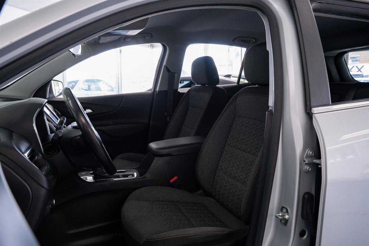 Used 2022 Chevrolet Equinox LT w/ Driver Convenience Package AWD/4WD image 9