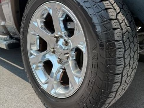 Used 2017 RAM 1500 Laramie w/ Convenience Group AWD/4WD image 45