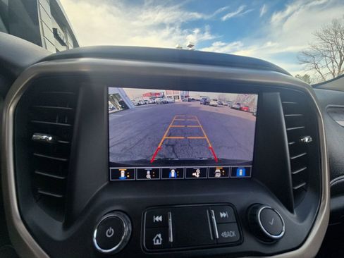 Used 2023 GMC Acadia Denali w/ Black Diamond Edition image 23