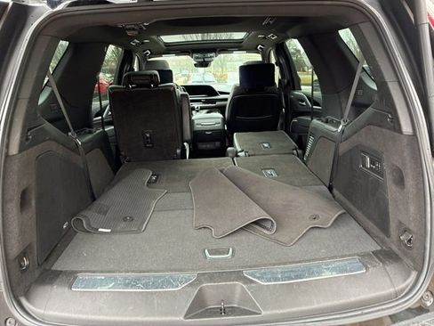 Used 2023 Cadillac Escalade Sport image 12