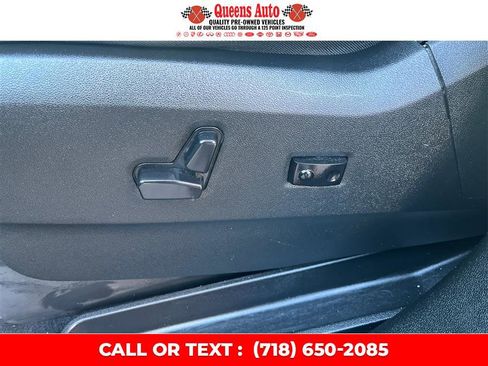 Used 2019 Dodge Grand Caravan GT image 22