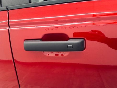 New 2025 Ford Bronco Badlands image 12