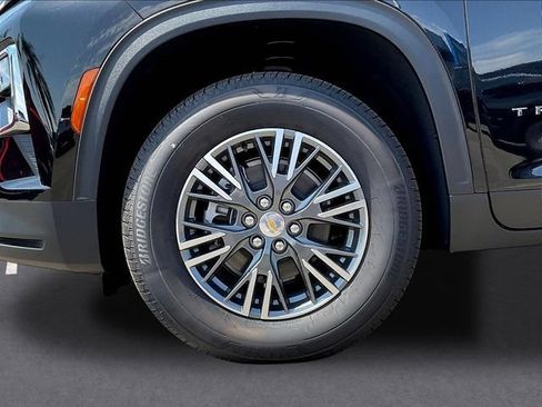 New 2026 Chevrolet Traverse LT w/ Driver Confidence Package FWD image 14