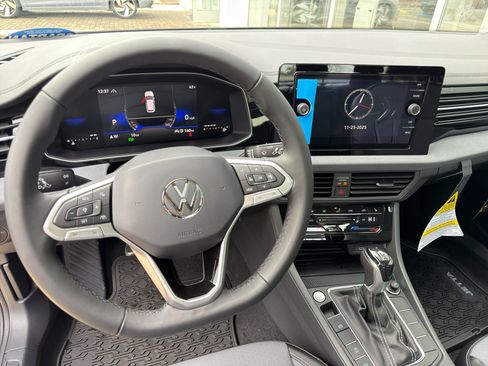 New 2026 Volkswagen Jetta SE image 21