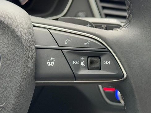 Used 2025 Audi Q5 2.0T Premium w/ Convenience Plus Package image 19