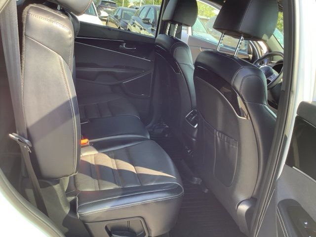 Used 2019 Kia Sorento SX FWD image 16