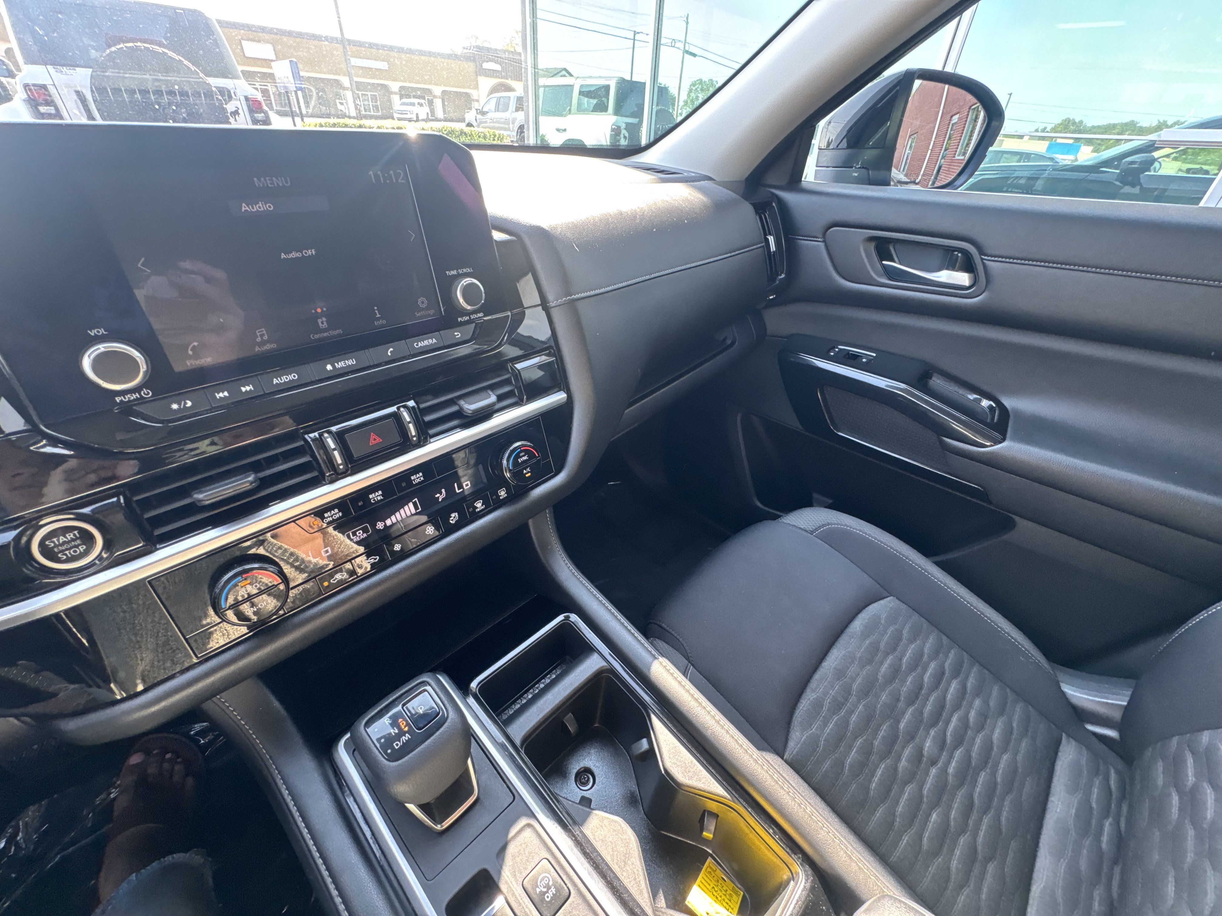 Used 2022 Nissan Pathfinder S AWD/4WD image 14
