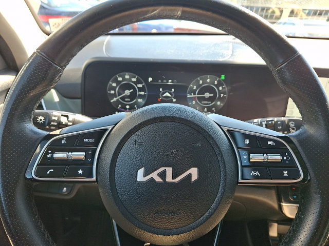 Certified 2024 Kia Seltos SX w/ SX Sunroof Package AWD/4WD image 18