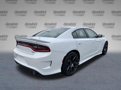 Used 2019 Dodge Charger R/T w/ Plus Group RWD image 9