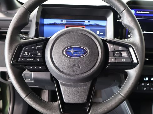 Used 2026 Subaru Outback Premium AWD/4WD image 3