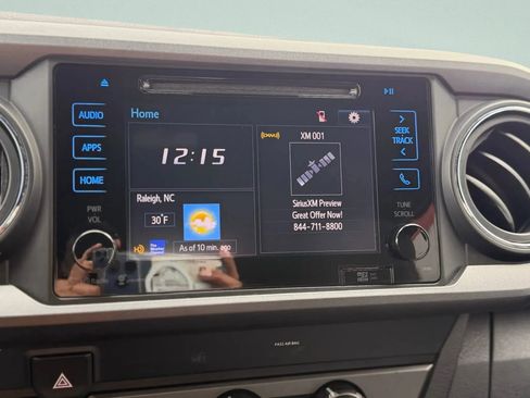 Used 2019 Toyota Tacoma TRD Off-Road image 45