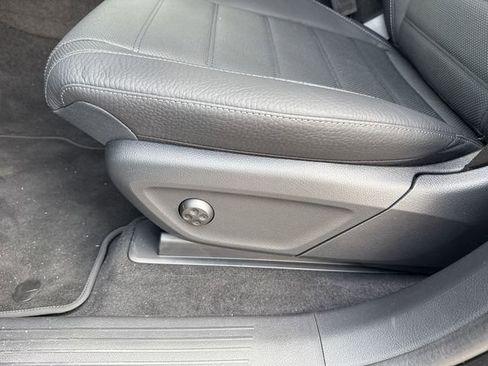 New 2025 Mercedes-Benz GLE 580 GLE 580 image 53