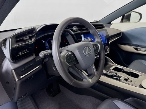 Certified 2023 Lexus RZ 450e Premium w/ Technology Package image 9