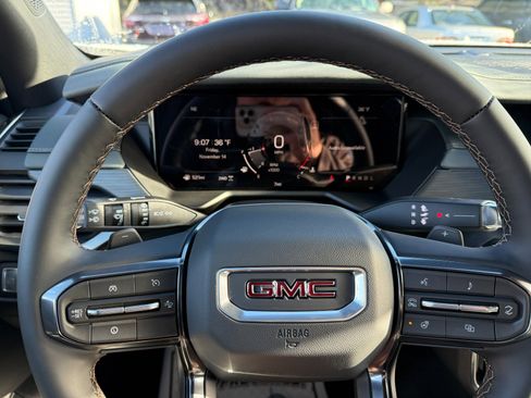 New 2026 GMC Acadia AT4 image 27