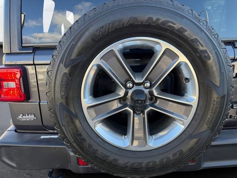 Certified 2021 Jeep Wrangler Unlimited Sahara image 20