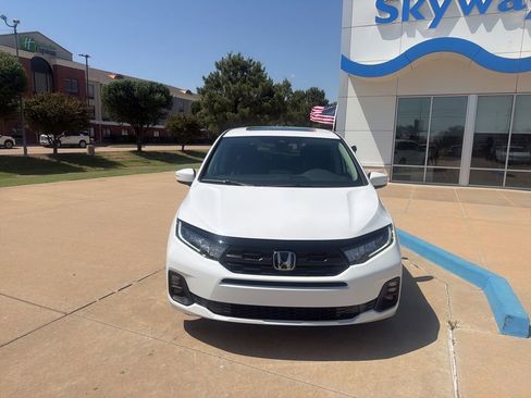 New 2026 Honda Odyssey EX-L image 3