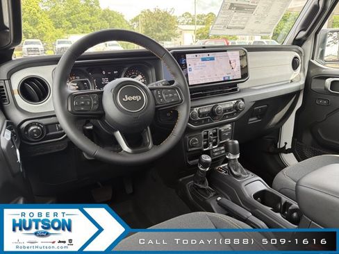 New 2024 Jeep Gladiator Sport AWD/4WD image 13