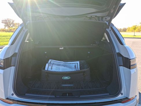 Used 2025 Land Rover Range Rover Evoque S image 28