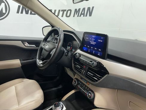 Used 2020 Ford Escape SEL image 19