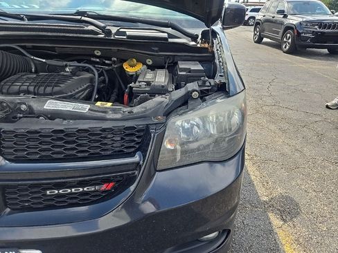 Used 2014 Dodge Grand Caravan SXT FWD image 10