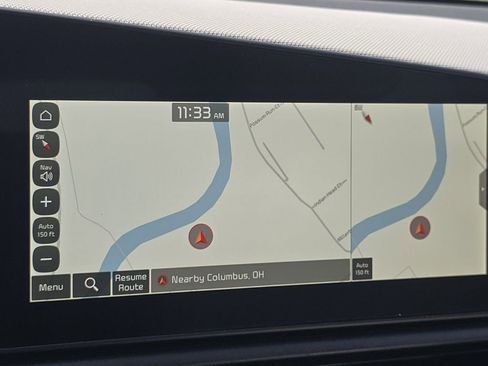 Used 2025 Kia Niro EX image 3