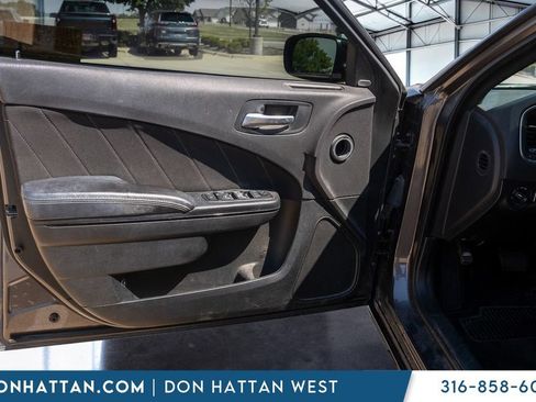 Used 2018 Dodge Charger GT w/ Blacktop Package AWD/4WD image 14