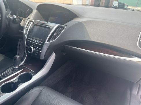 Used 2016 Acura TLX w/ Technology Package FWD image 11