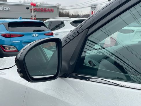 Certified 2023 Nissan Sentra SR w/ Midnight Edition Package FWD image 24