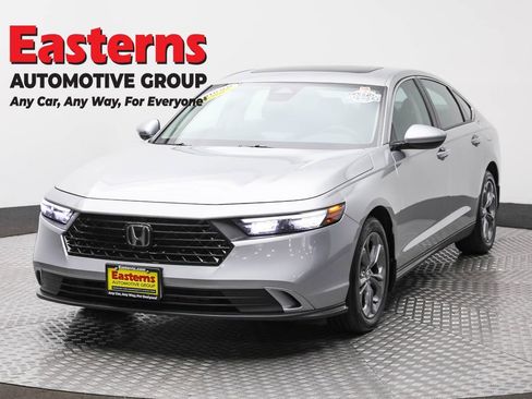 Used 2024 Honda Accord EX image 1