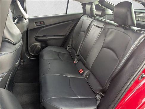 Used 2018 Toyota Prius Four Touring image 19