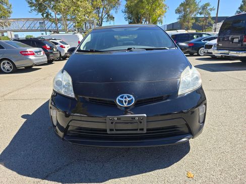 Used 2013 Toyota Prius Three w/ Solar Roof Pkg image 2