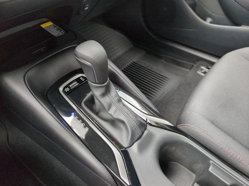 Certified 2025 Toyota Corolla SE w/ SE Premium Package FWD image 26