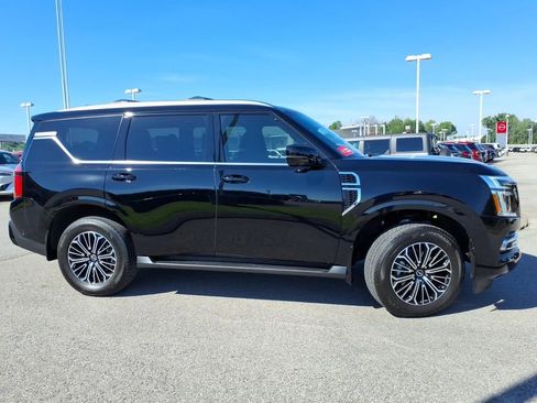 Certified 2026 Nissan Armada Platinum AWD/4WD image 2