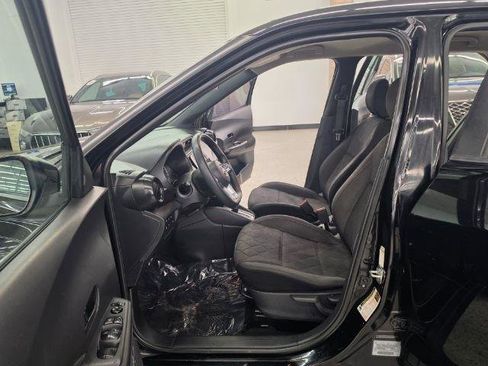 Used 2020 Nissan Kicks S FWD image 29