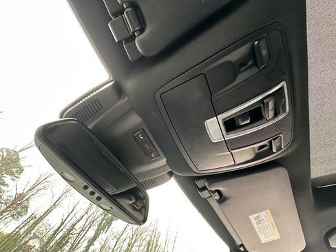 Used 2018 Mercedes-Benz GLS 550 4MATIC image 36