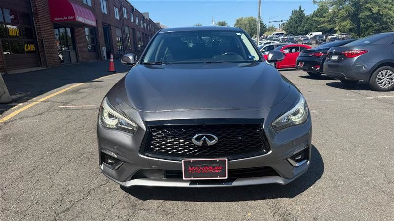 Used 2019 INFINITI Q50 Luxe w/ Essential Package (3.0T Luxe) AWD/4WD image 2