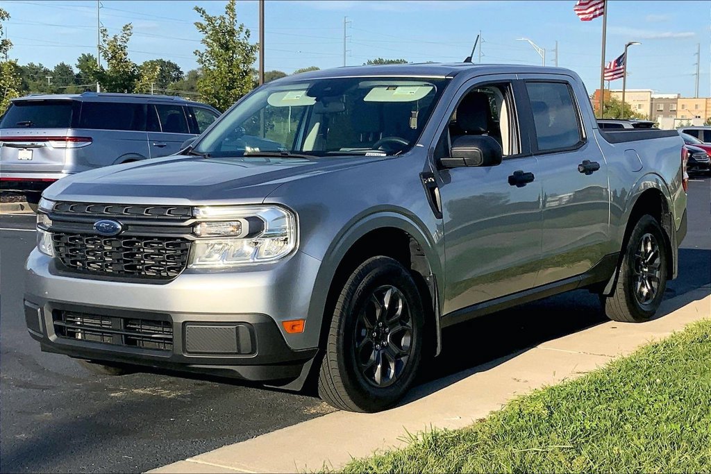Used 2024 Ford Maverick XLT FWD image 5