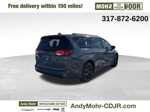 Used 2020 Chrysler Pacifica Touring-L Plus image 7