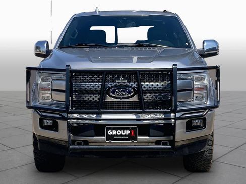 Used 2020 Ford F150 Platinum w/ Equipment Group 701A Luxury AWD/4WD image 4