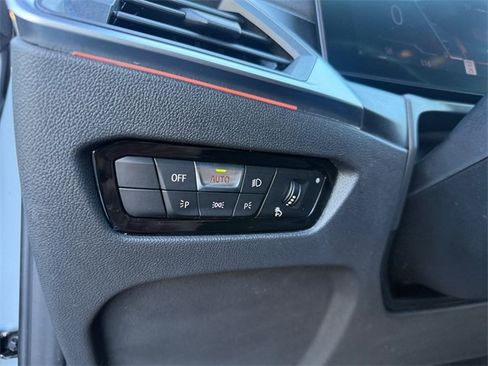 Used 2024 BMW M440i Convertible w/ Premium Package image 13