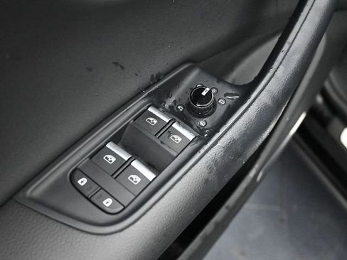 Used 2021 Audi Q8 Premium Plus w/ Premium Plus Package image 13