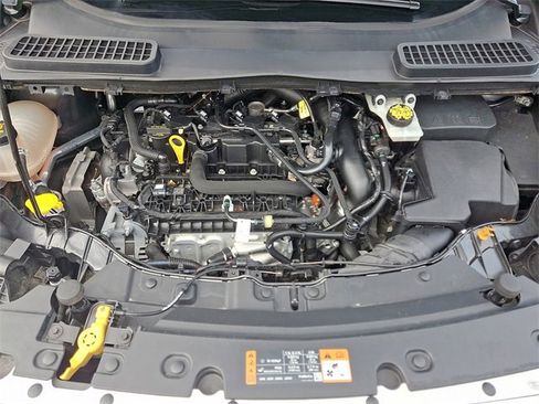 Used 2019 Ford Escape SE image 27