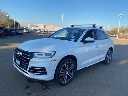 Used 2020 Audi Q5 e Premium Plus w/ Premium Plus Package