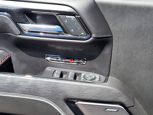 Used 2023 GMC Sierra 1500 AT4X AWD/4WD image 15