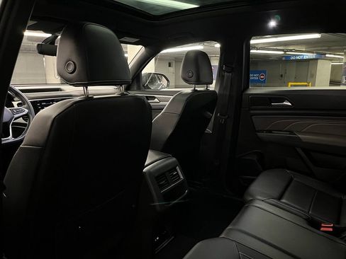 Used 2023 Volkswagen Atlas Cross Sport SE w/ Panoramic Sunroof Package AWD/4WD image 24