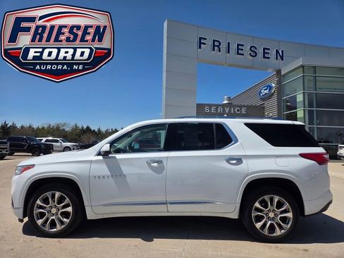 Used 2019 Chevrolet Traverse Premier AWD/4WD image 4