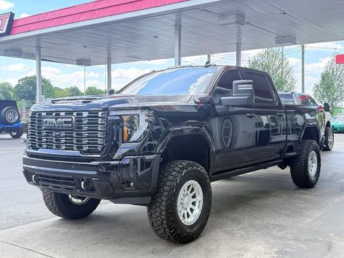 Used 2025 GMC Sierra 2500 Denali Ultimate w/ Max Trailering Package AWD/4WD image 10