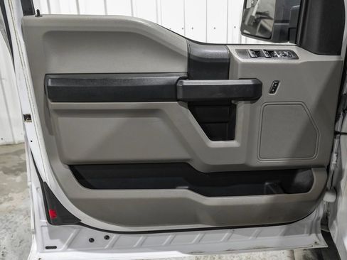Used 2017 Ford F150 XL w/ Equipment Group 101A Mid RWD image 38