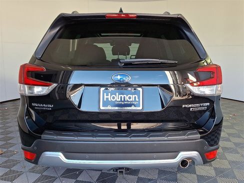 Used 2021 Subaru Forester Touring image 8